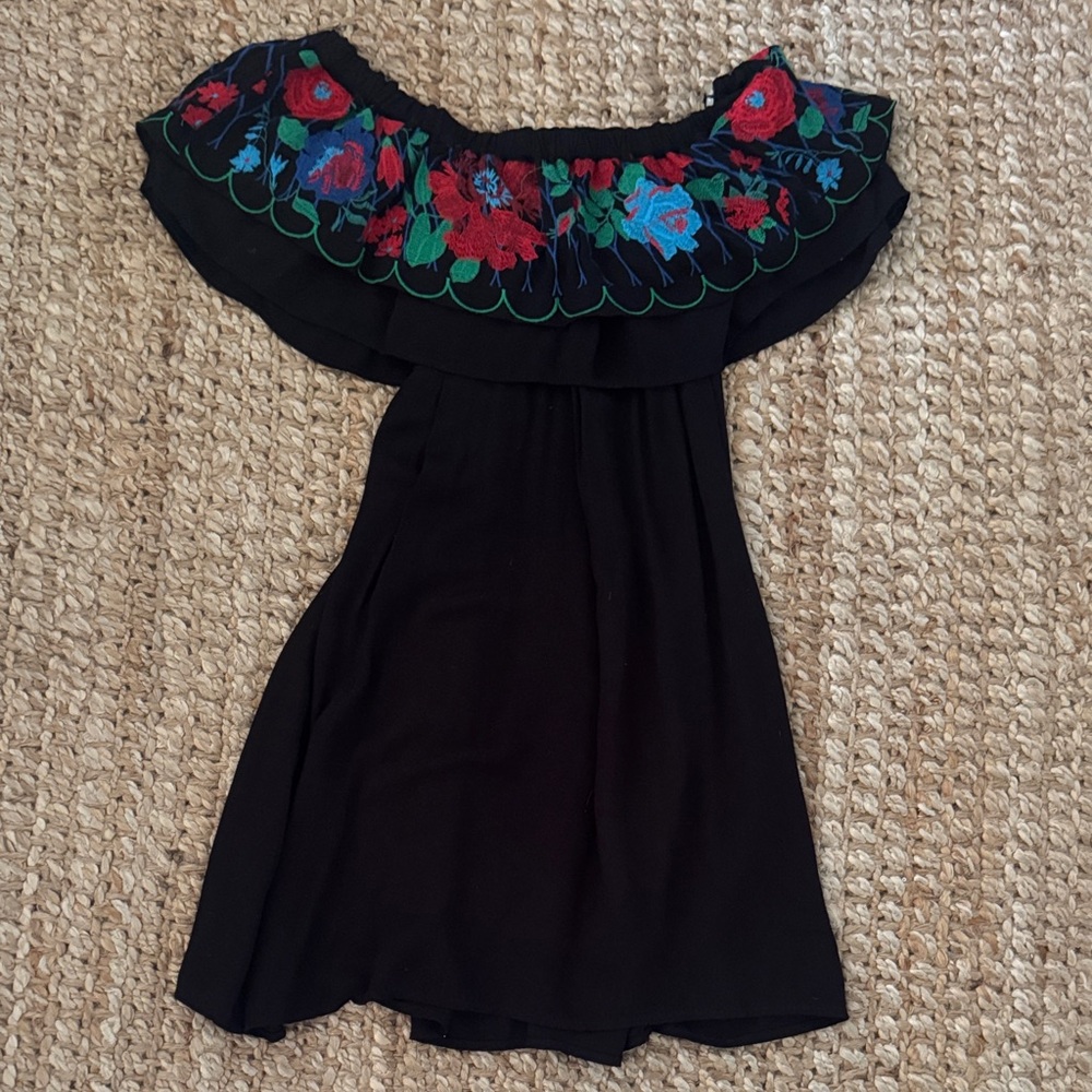 Floral Embroidered off the shoulder señorita Dress blouse